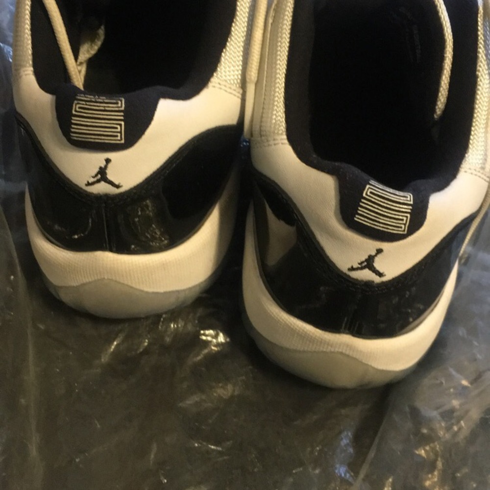 Jordan 11 low